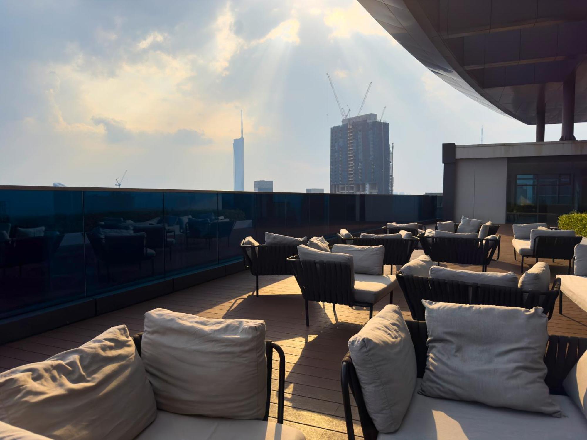 Moonway Suites At Eaton Klcc Kuala Lumpur Exterior foto